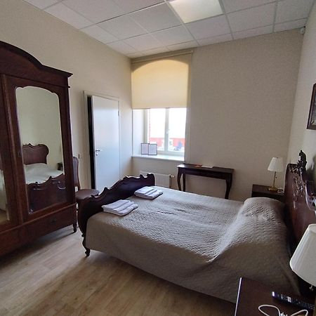 Eglute Hotel Šilutė Buitenkant foto