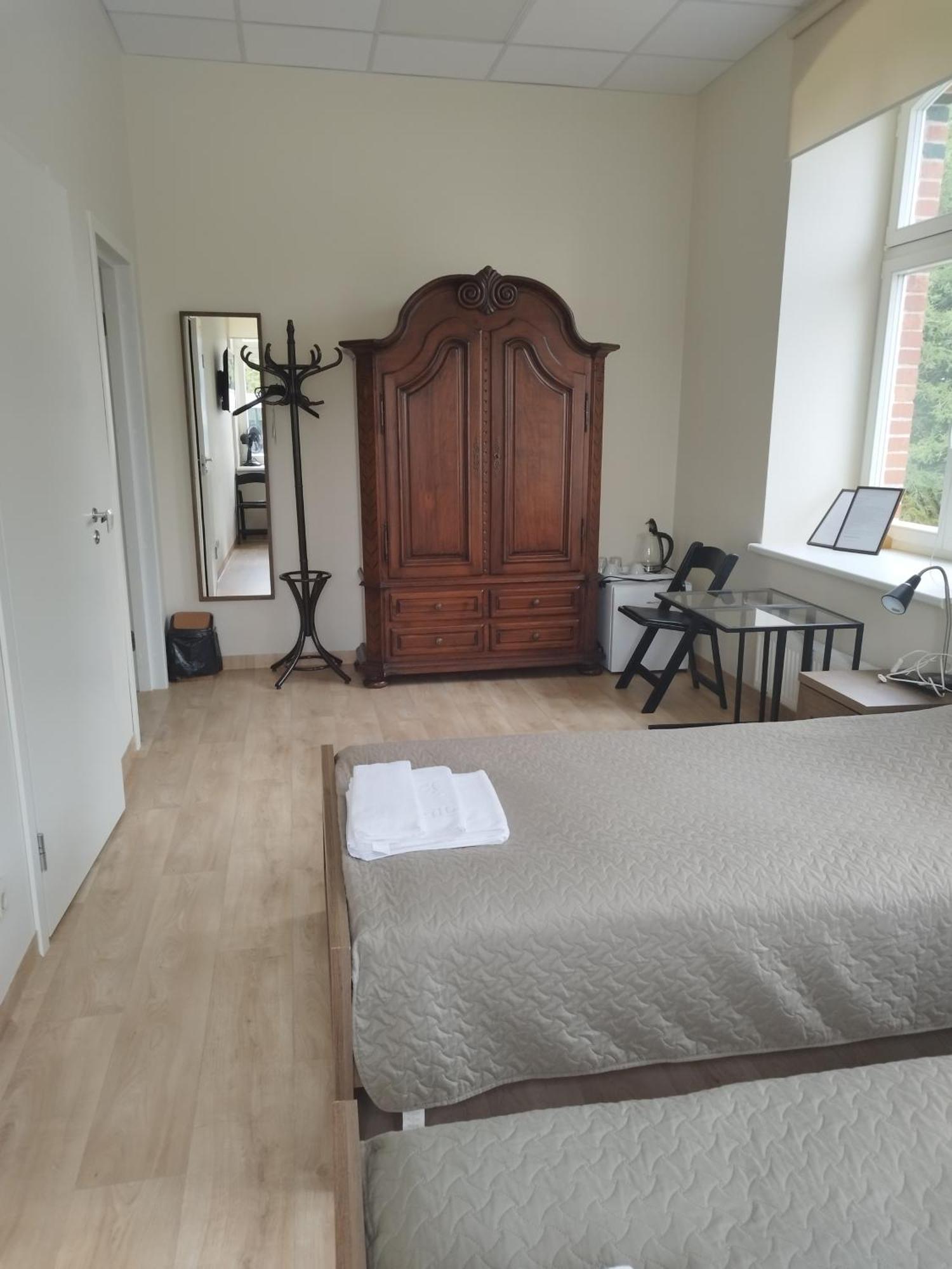 Eglute Hotel Šilutė Buitenkant foto