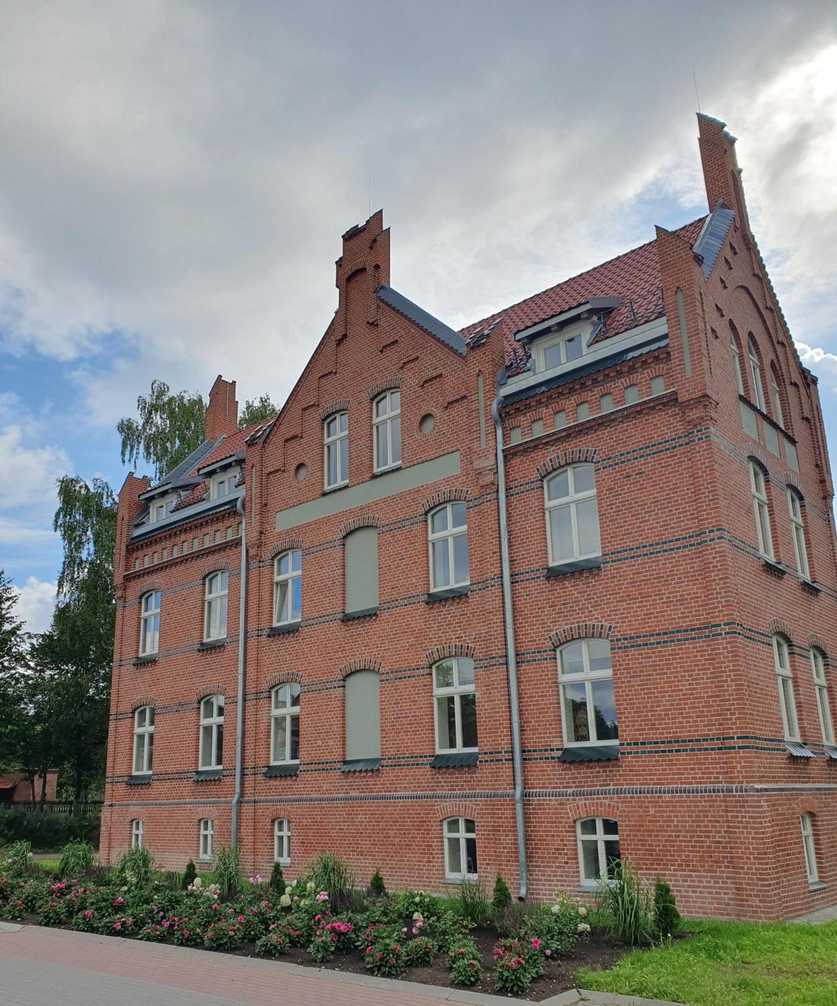 Eglute Hotel Šilutė Buitenkant foto